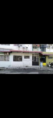 Rumah Flat 1