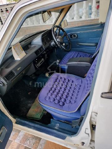 Honda Accord first generation 1979 manual 1.6 - 5