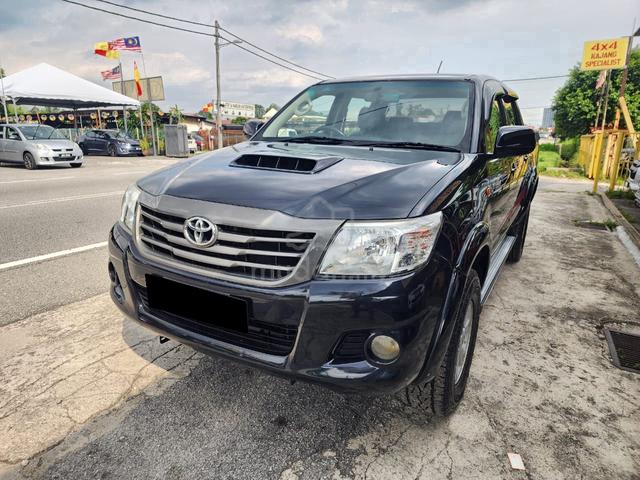 Toyota HILUX 2.5(M) VIGO VNT FACELIFT 4X4 pickups - 1