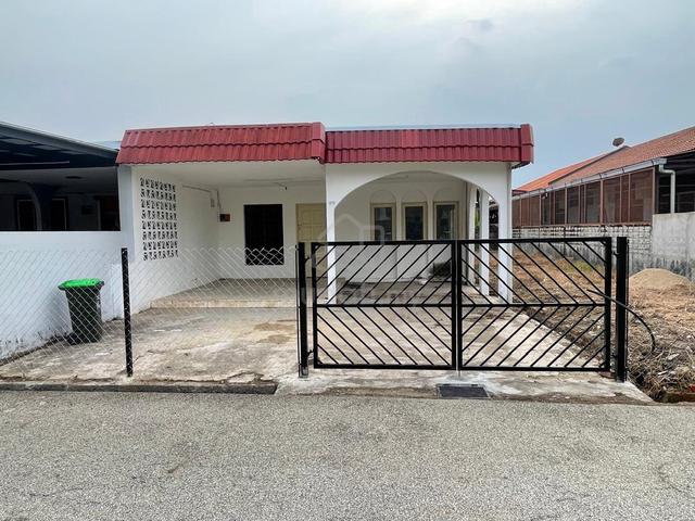 Taman berjaya , Jalan Pegawai - Single storey -D 1