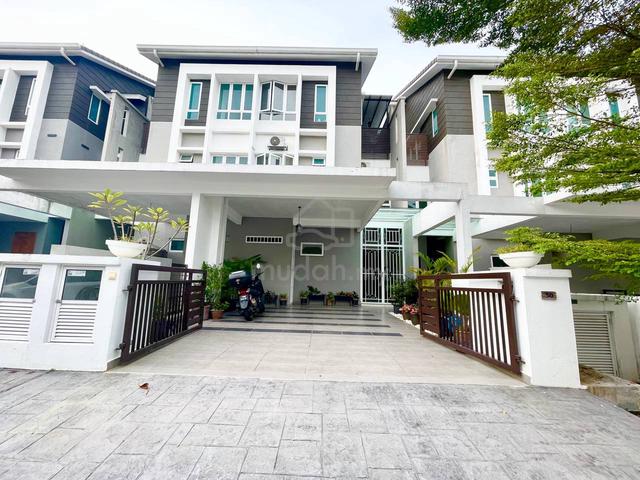 BELOW MV 🔥 3.5 Storey Terrace House Tiara South Semenyih 1