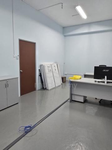 Good Location Johor Bahru @ Larkin Town 3 Storey Shop Lot 1