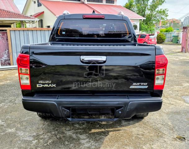 2020 Isuzu D-MAX PREMIUM 3.0L (A) - 4