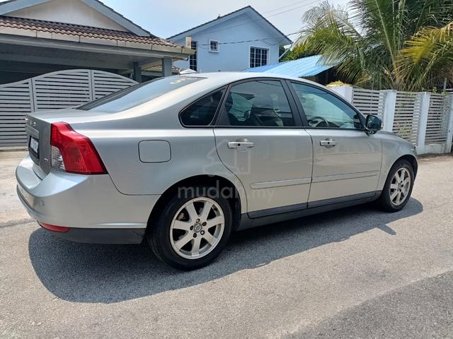 2010 Volvo S40 2.0 (A) - 4