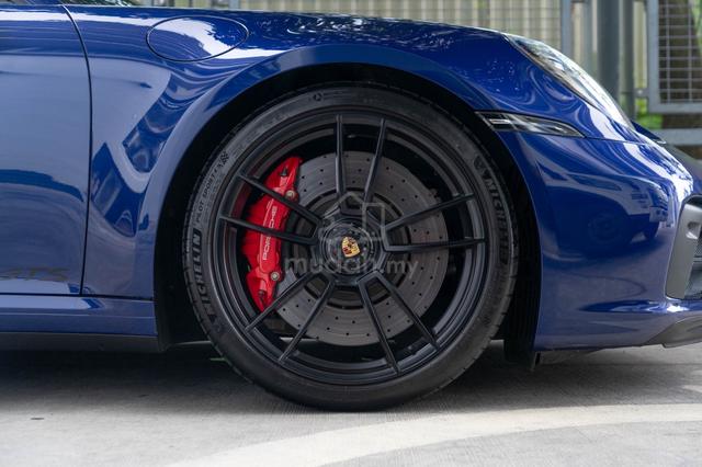 Porsche 911 Carrera GTS Cabriolet 2022 Gentian Blu - 3