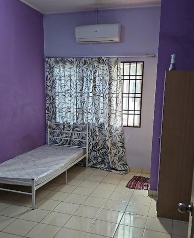 Bandar botanic room for rent 1