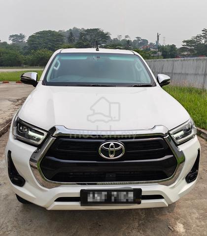 2023 Toyota Hilux 2.4 V Newfacelift 4x4 6-speed - 2
