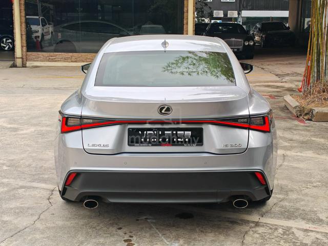 2021 Lexus IS300 2.0 Version L (A) CBU Low Mileage - 4