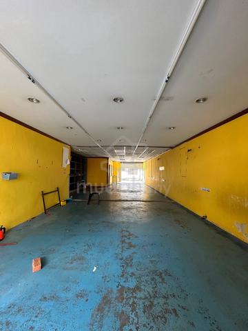 Shop For Rent @ Taman Maju, Batu Pahat. 1