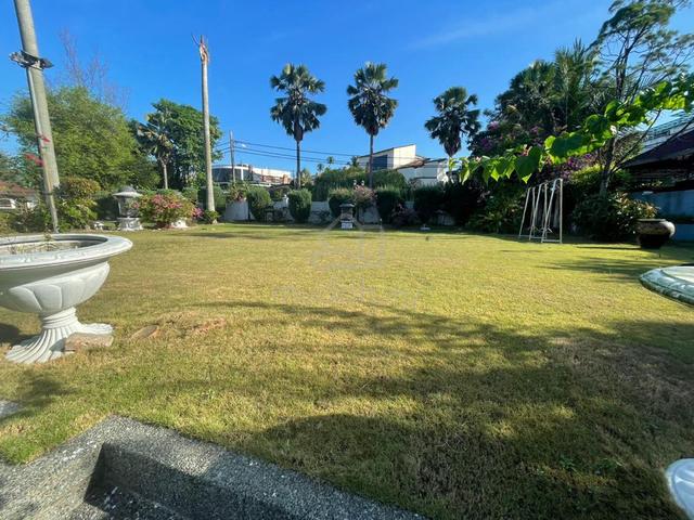 Bungalow, Country Heights, Kajang 1