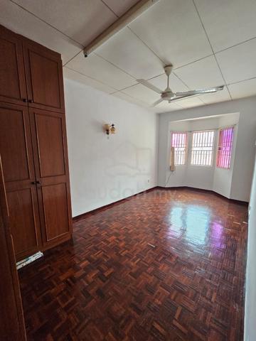 Double Storey house Seksyen 6 For Rent 5