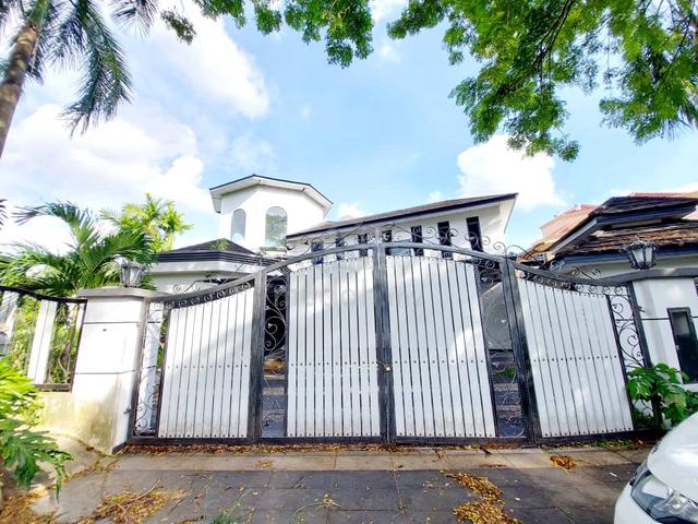 NICE MODERN 2 Storey Bungalow, KGSAAS, Section 13, Shah Alam 1