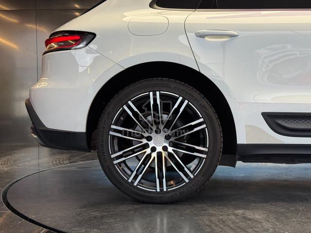 2022 Porsche MACAN 2.0 (A) Jpn Spec 21”RIM P/ROOF - 3
