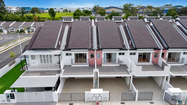 FACING OPEN 2 Storey Terrace @ Taman Sena (Sena Parc Homes), Senawang 1