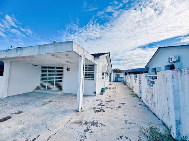single storey corner house 1