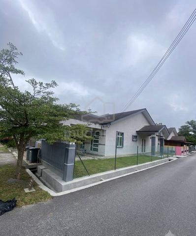 [END LOT /4 BILIK])Single storey  TMN BUKIT KATIL DAMAI Melaka 1