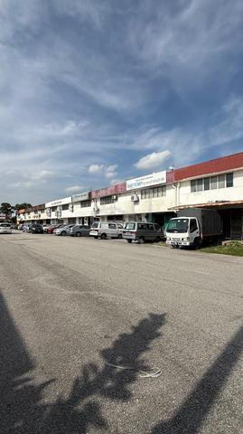 1.5-Storey Terrace Factory/ Warehouse @ Taming Jaya Industry Park 1
