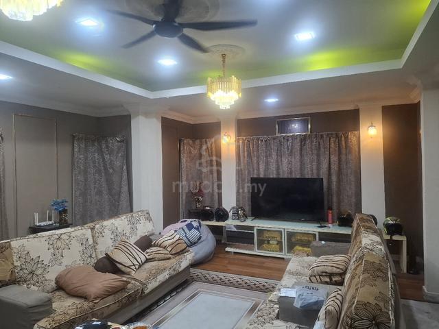 Semi D 2 storey Tmn Sri Andalas Klang  1