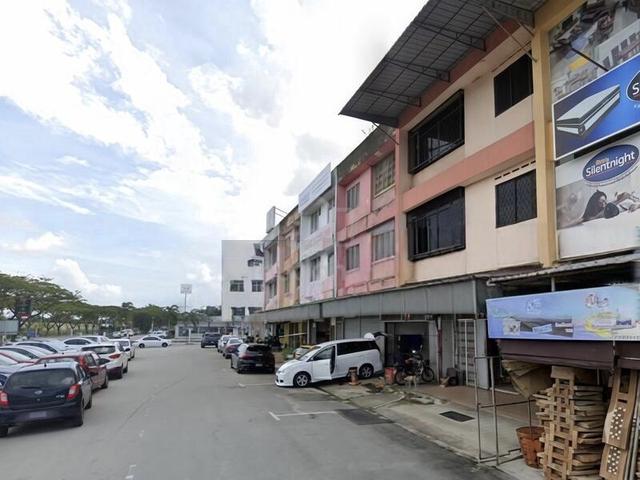Saleng Jaya - 3 Storey Shop For Sale 1