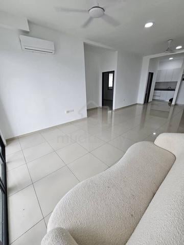 One City Residences 1