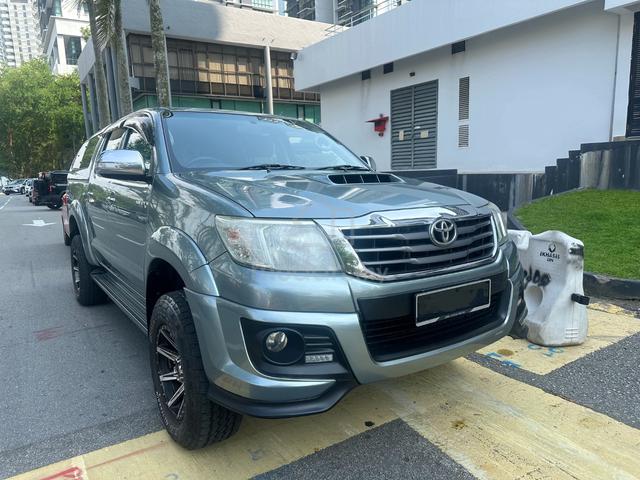 ORI 2015 Toyota HILUX 2.5 G TRD SPORTIVO - 2