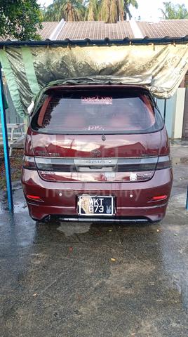 2001 Toyota GAIA 2.0 (A) - 2