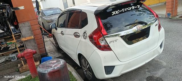 2015 Honda JAZZ 1.5 V (A) - 4
