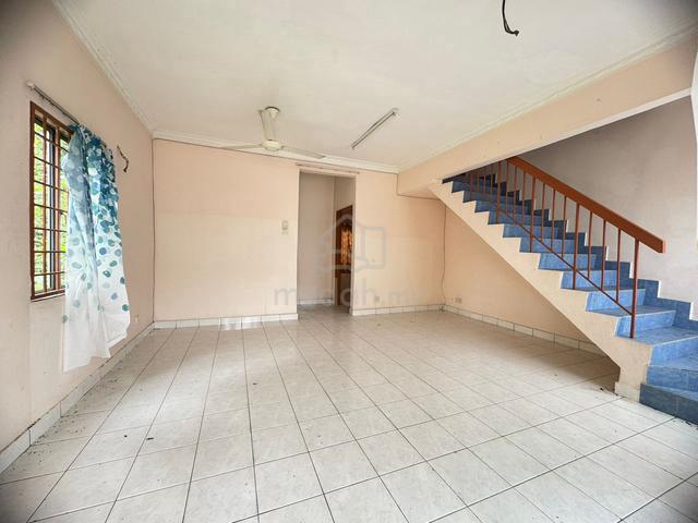 Freehold Corner House Taman Puchong Utama Pu12 Selangor for Sale 1