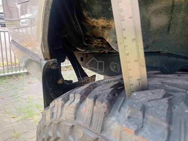Toyota Prado LJ78 2.4 (A) - Full Overland/Offroad - 3