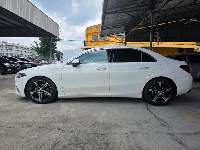 Mercedes Benz  1.3 A200[2022]Full Service Mercedes - 3