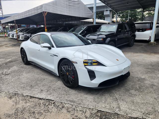 2023 Porsche Taycan GTS Full BOSE P/Roof S. Chrono - 1