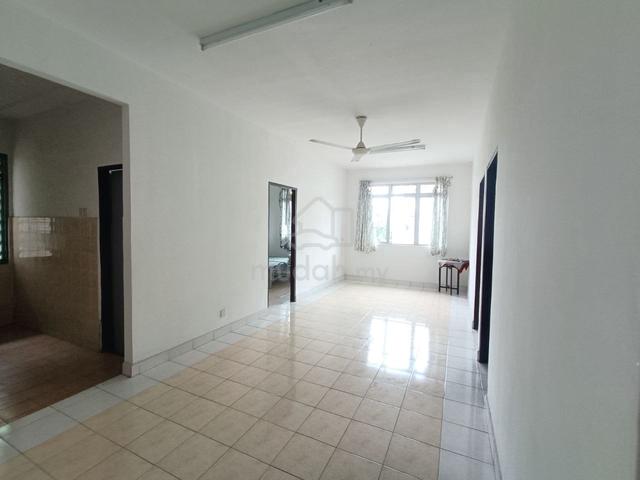 Camelia Court @ Nilai Impian 1