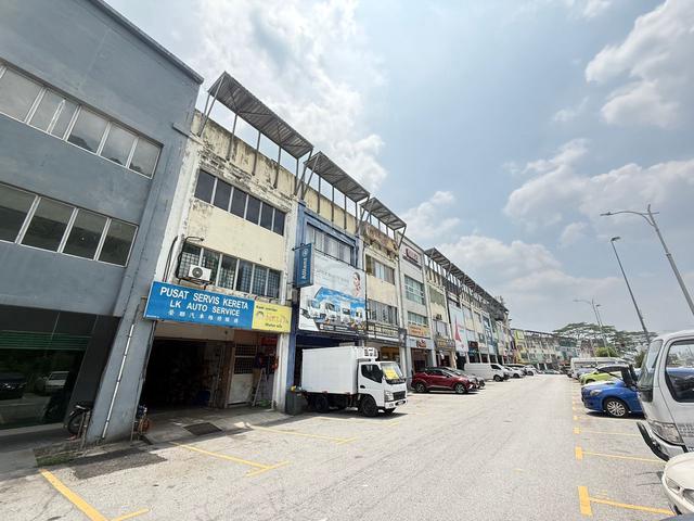 [ Facing Road+Nice ] 3sty Shoplot , Jalan Setia Jaya , Batu 16 ,Rawang 1