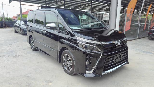 2021 Toyota VOXY 2.0 ZS KIRAMEKI III (A) - 2