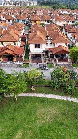 Bangi hanya 15 minit dari semi D gated guarded hadap padang ini 1