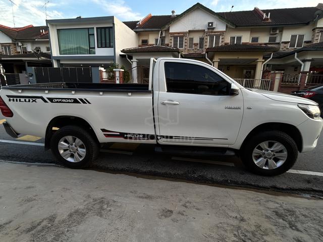 2019 Toyota HILUX 2.4 FACELIFT (M) - 4