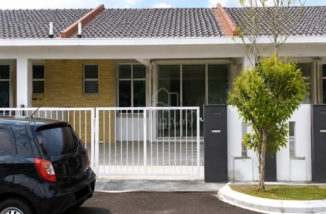 [SAVE UP 25K] Taman Universiti Bestari, 1,399 sf, Bedong 1