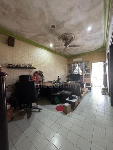 Jalan teratai johor jaya single storey house 3room johor bahru tebrau 1