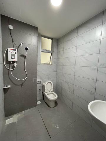 SKS habitat / Larkin / Walking distance bus terminal 3