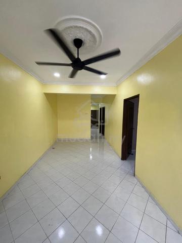 Single Storey Bandar Rinching Seksyen 4 Semenyih 【FULL LOAN Renovated】 1