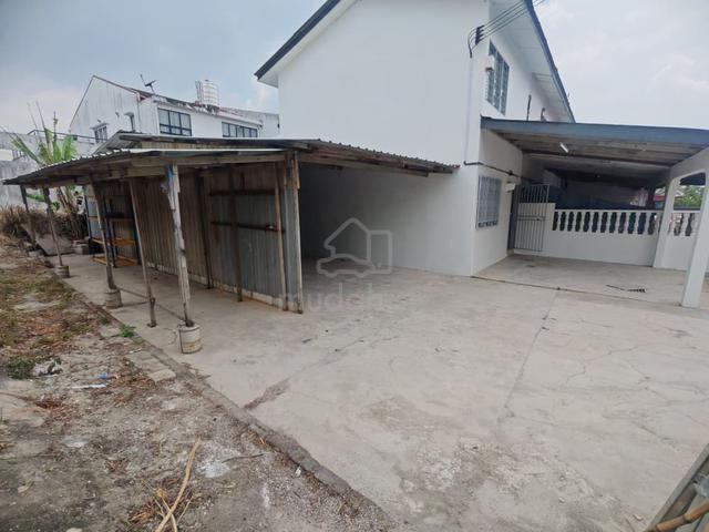 Corner, 2sty House Rent, Taman Bukit Serdang, Seri Kembangan 1