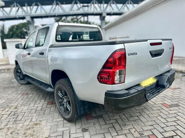 Toyota HILUX 2.4 E (A) Good Condition. 4x4. Yr2022 - 2