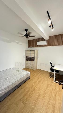 Big Middle Room for Rent @ Batu Lancang/Jelutong 2
