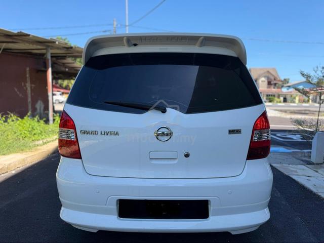 2010 Nissan GRAND LIVINA 1.8 IMPUL (A) - 4