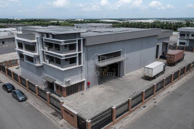 for sale 3-store semi-d factory @ kb3, jenjarom 1
