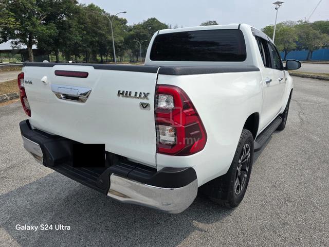 2020 Toyota HILUX 2.4 V FACELIFT (A) FULL LOAN - 3