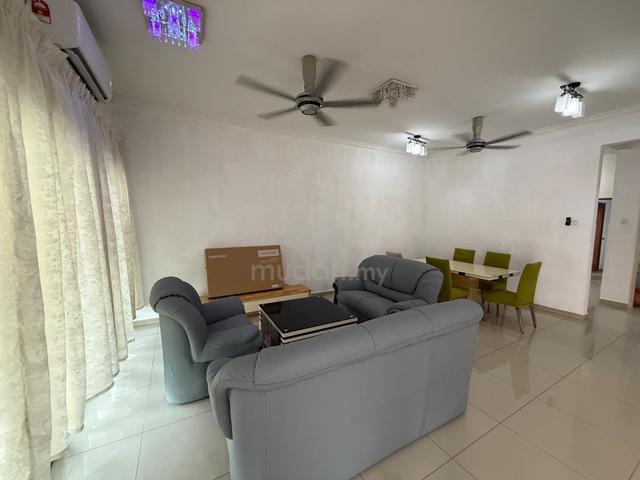 Kota Bayuemas 24x70 Partial Furnish Terrace House Parklands Klang 1