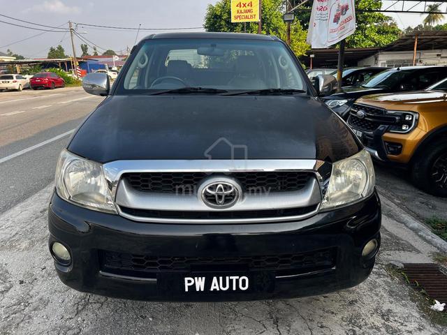 TOYOTA HILUX 2.5(M)VIGO G D-4D 5spd 4x4 pickups - 3