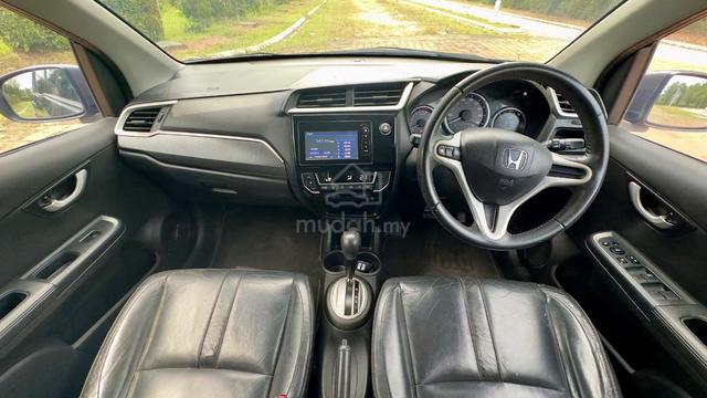 2017 Honda BR-V 1.5 V -- (A) - 4