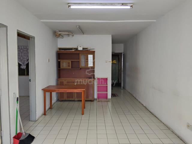 Desa Sri Puteri B 1